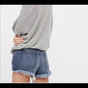 NWT free people distressed jean shorts Avery 27